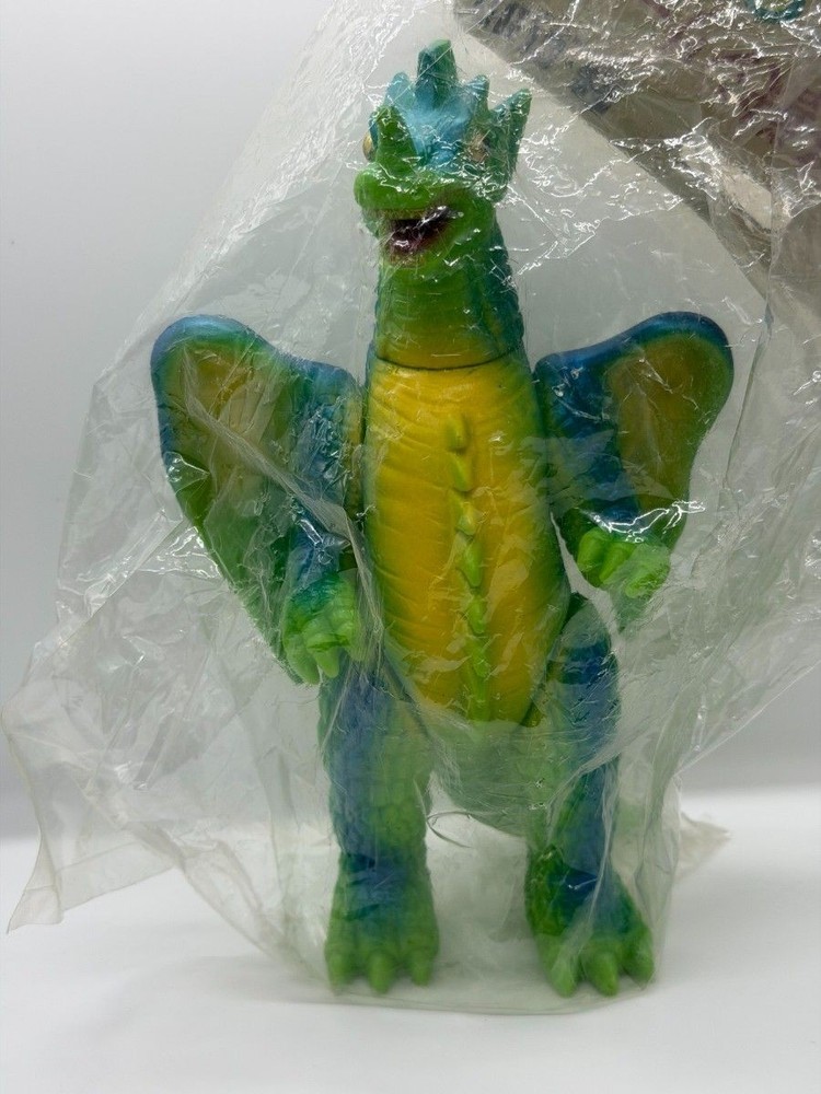 Bullmark Bandai Reprint Kamele King Soft Vinyl Ultraman A From Japan
