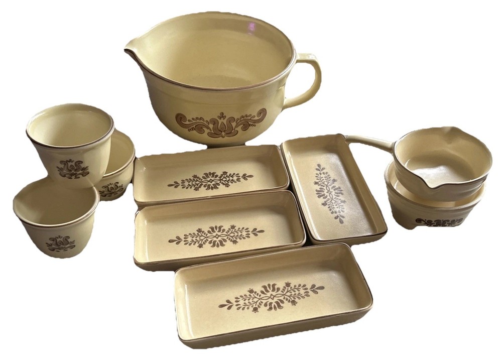 Pfaltzgraff Village Vintage 10-Piece Stoneware Dinnerware Set