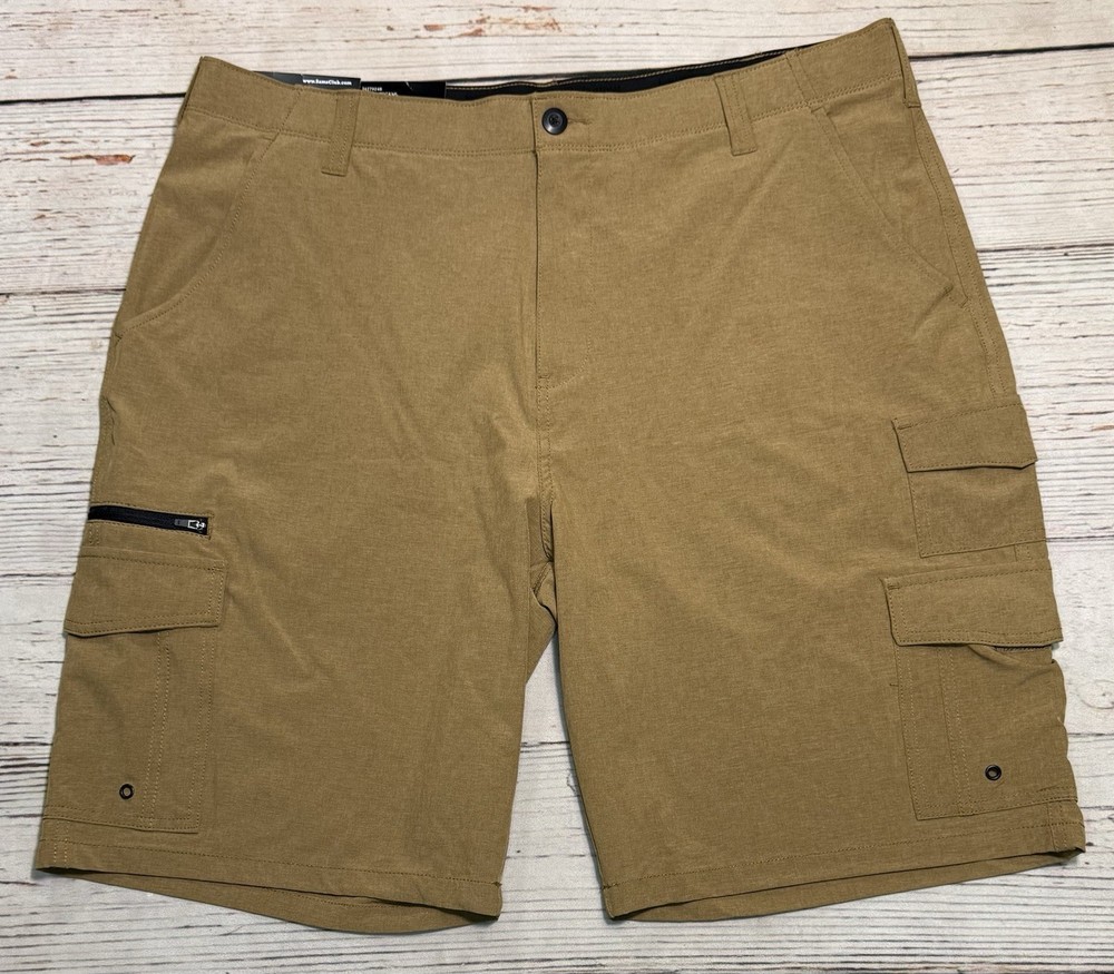 NWT IRON CO Stretch Tech Shorts Men’s Sz 40 Tan Cargo