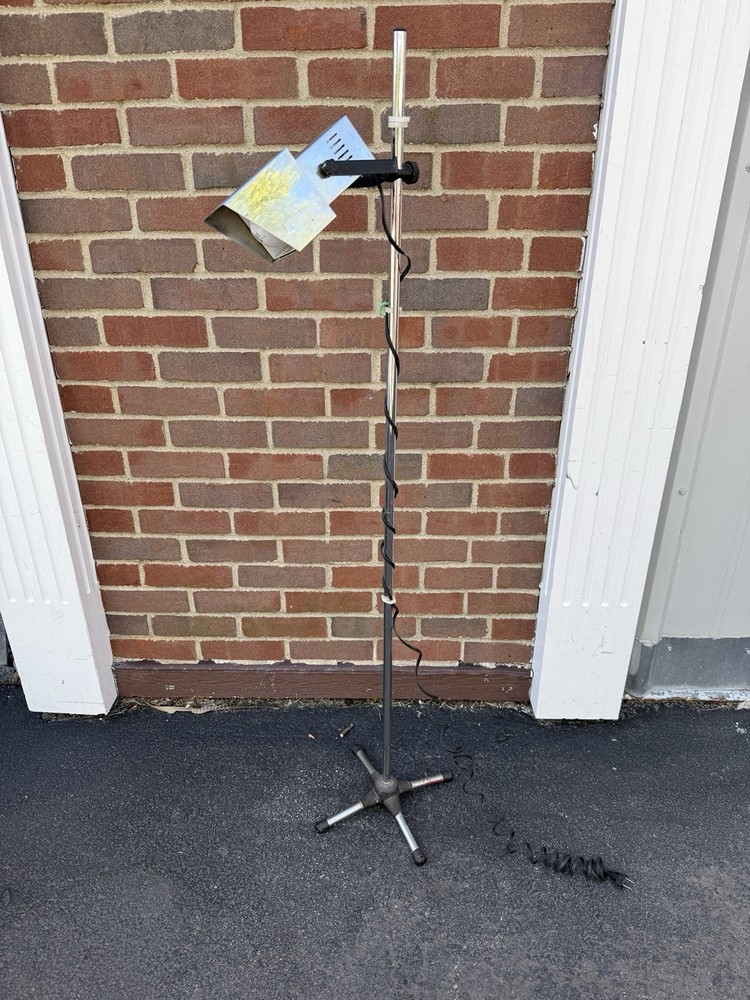 VTG 1970s Koch Lowy Adjustable Chrome Floor Lamp; Spotlight, Mid Century Modern