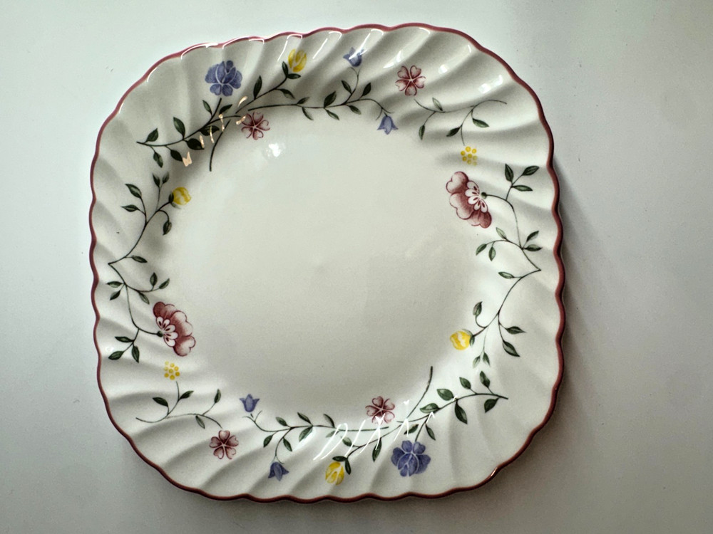 Vintage Square Salad Plates Johnson Brothers SUMMER CHINTZ 7.25