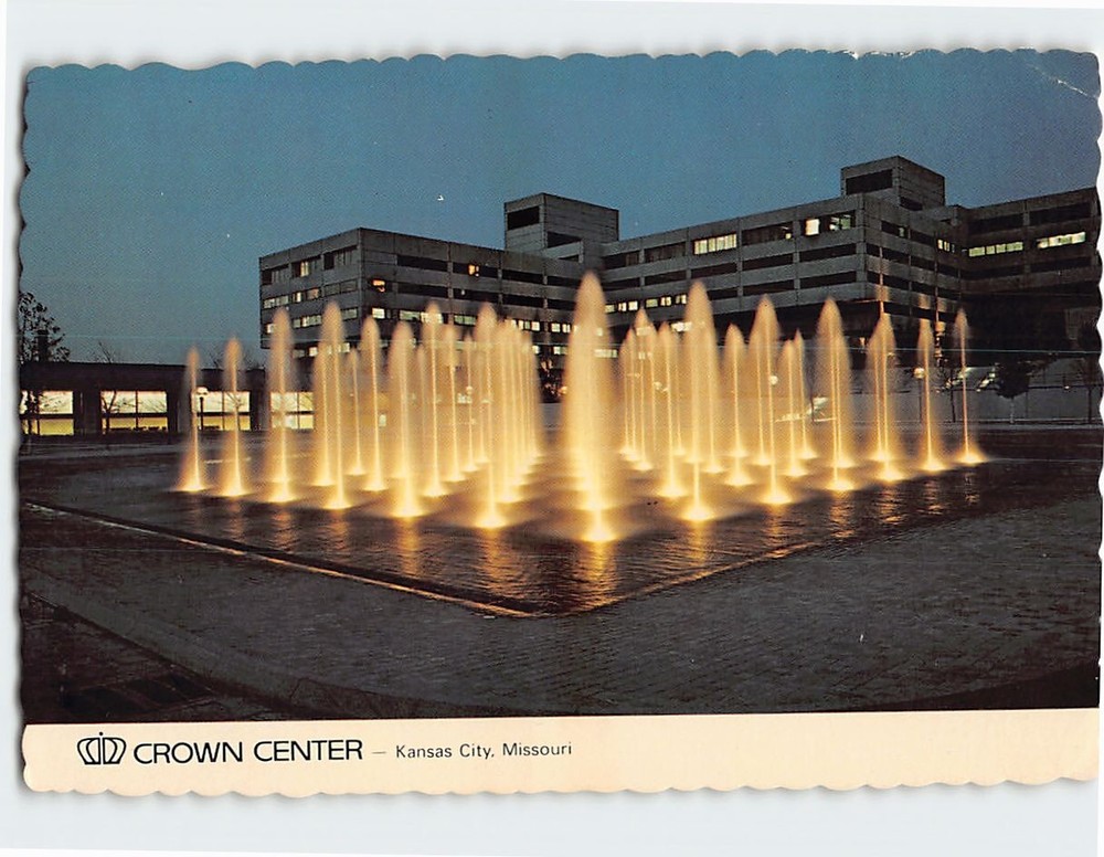Postcard Crown Center Kansas City Missouri