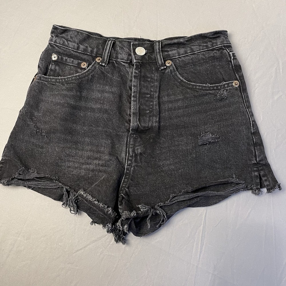 Zara Women's Black Size 4 High Waisted Frayed Hem Button Fly Denim Shorts