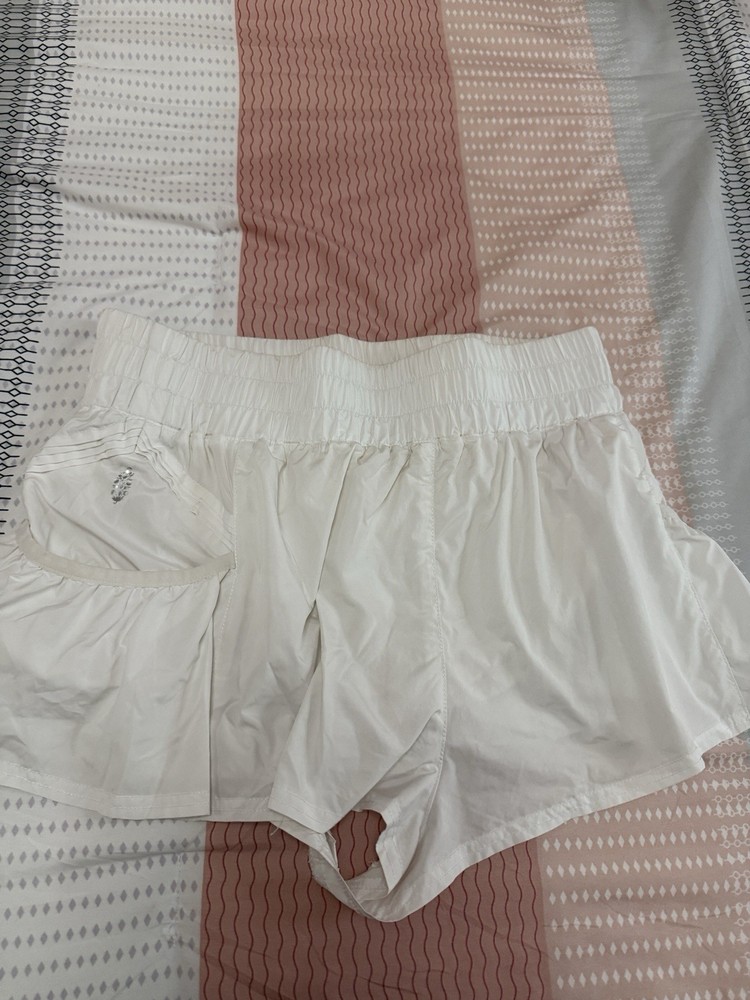 Free People Women’s White Solid Athletic Activewear Shorts Elastic Waist M