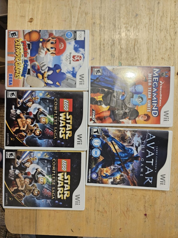 NINTENDO Wii LOT OF 5 GAMES - Megamind, Avatar, (2) Lego Star Wars, Mario & Soni