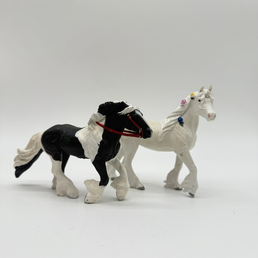 Safari Ltd. Horses Toy Lot Of 2 Unicorn Damaged & Black White Horse Pretend Play