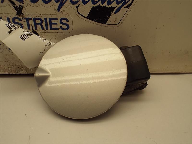 COUGAR    2001 Fuel Filler Door 162703