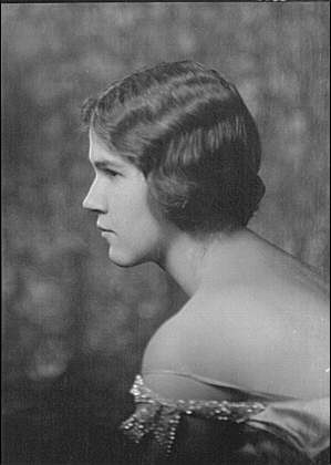 Photo:Fergusson, Miss, portrait photograph