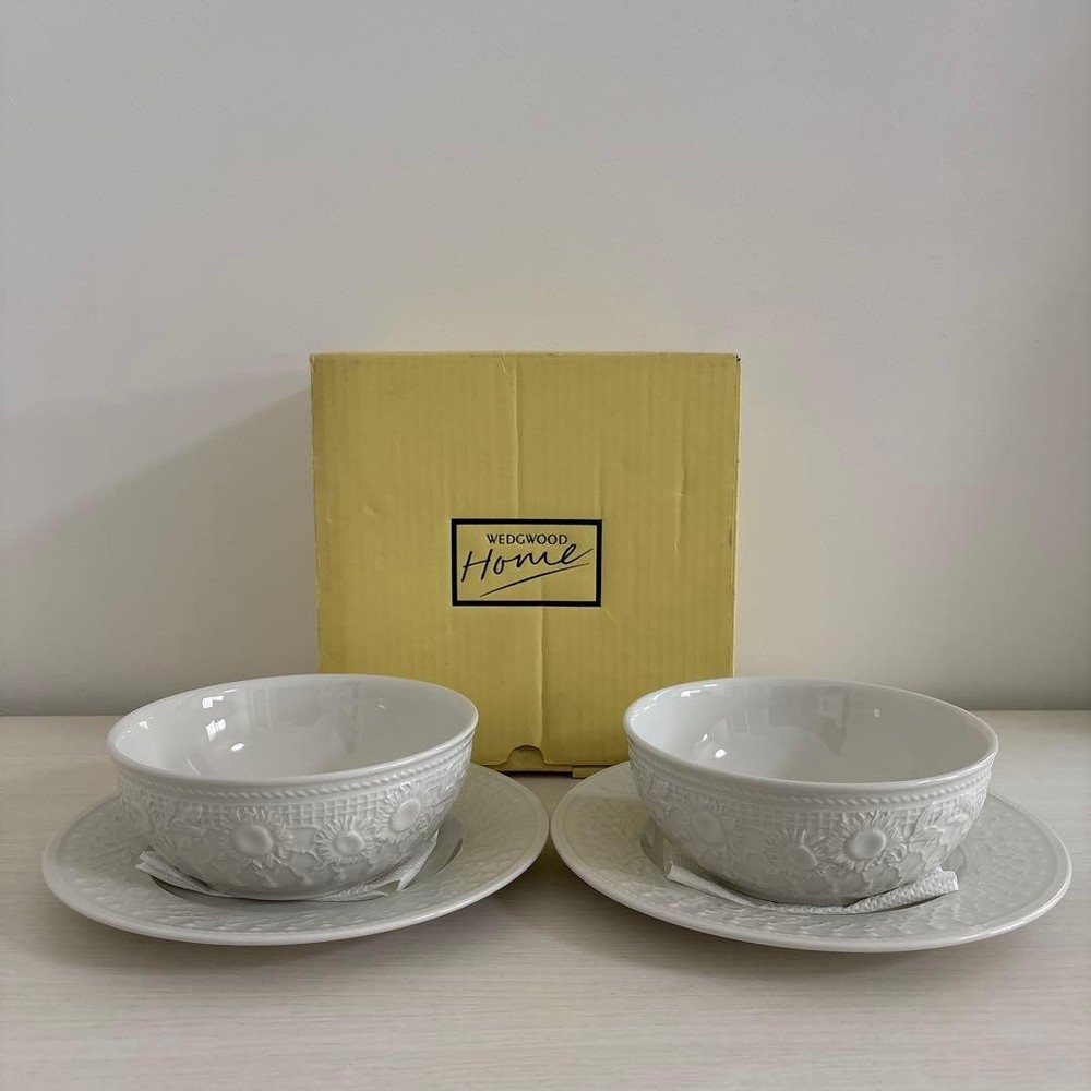 Wedgwood Sunflowers 2 Bowls Plates Set Floral Porcelain Kitchenware