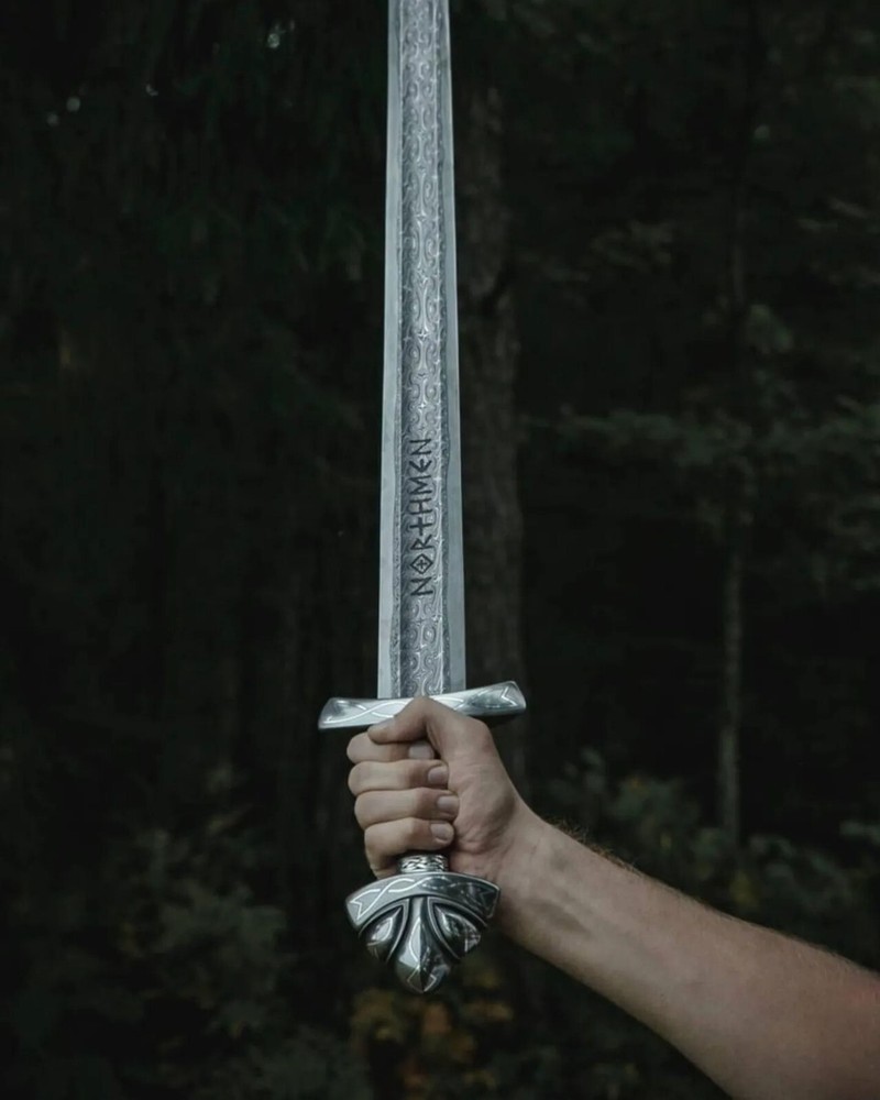 Handcrafted Viking Damascus Steel Sword – Medieval Norse Warrior Gift for Men  