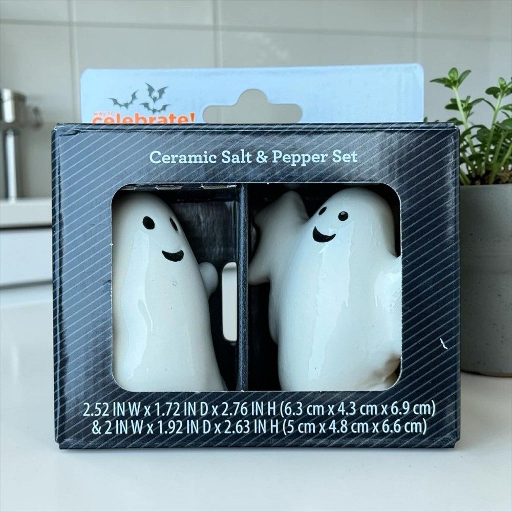 Halloween Ghost Ceramic Salt Pepper Shaker Set White Kitchen Decor New