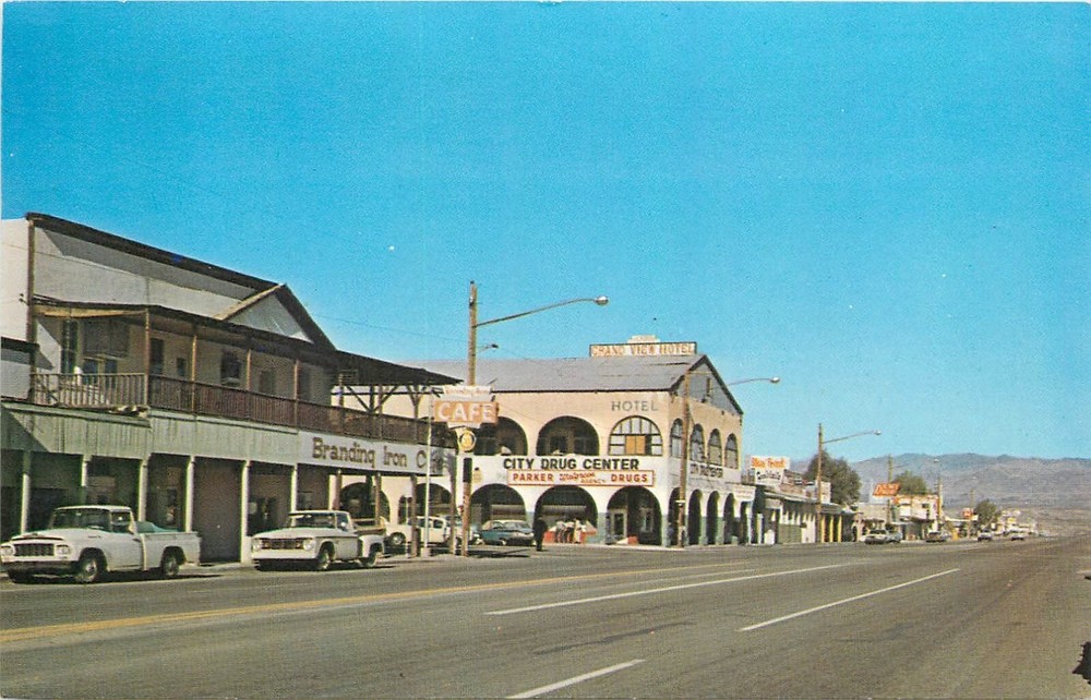 1950s Parker Arizona Grand View Hotel autos Arizona Pictures Postcard 24-10223