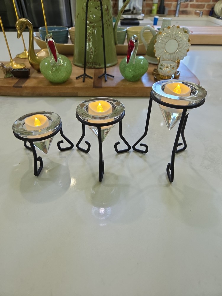 Set of 3 Tear Drop Glass Candle Holders w/ Wrought Iron Stands w/ Tea Lights