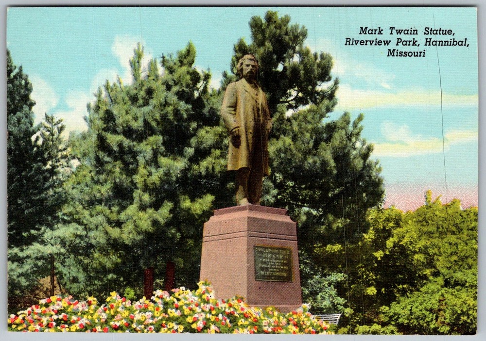 Vtg Linen Postcard Mark Twain Statue Hannibal, MO 1940s