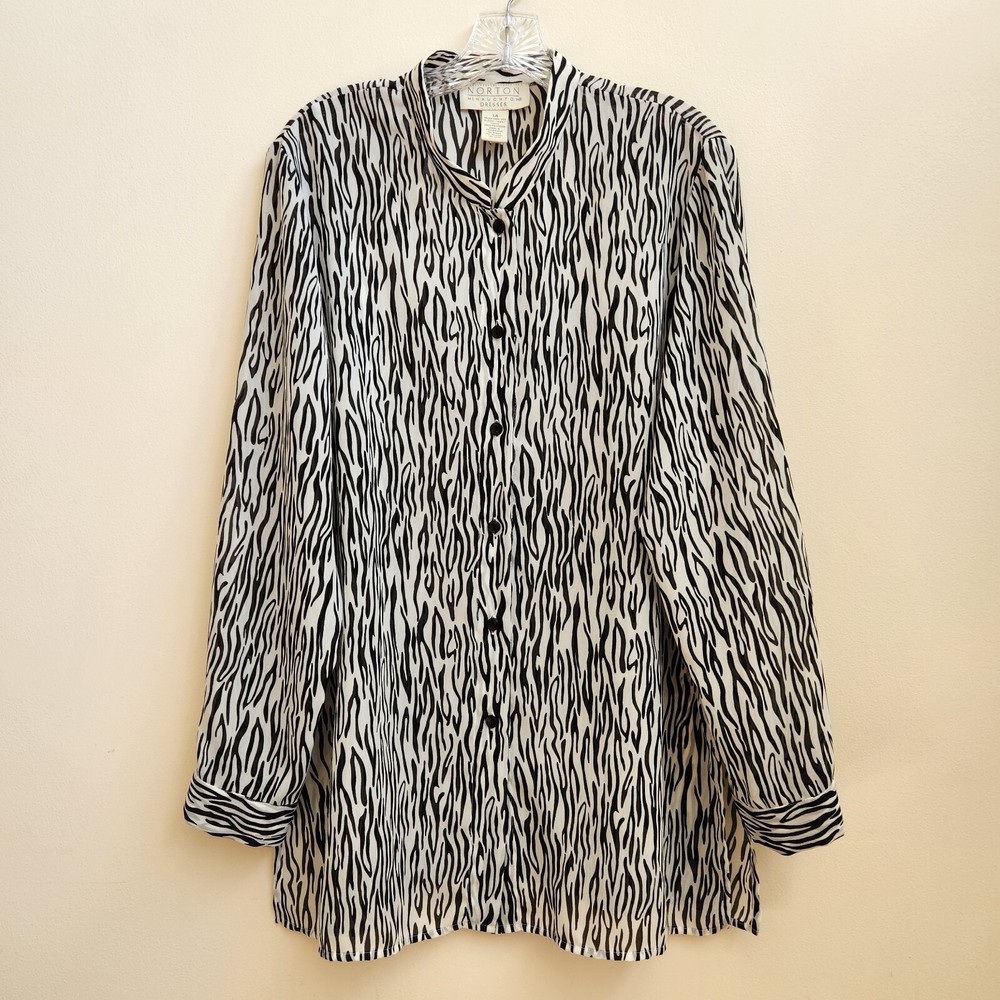 Norton McNaughton Blouse Top Womens Size 14 White Black Animal Print Button Up