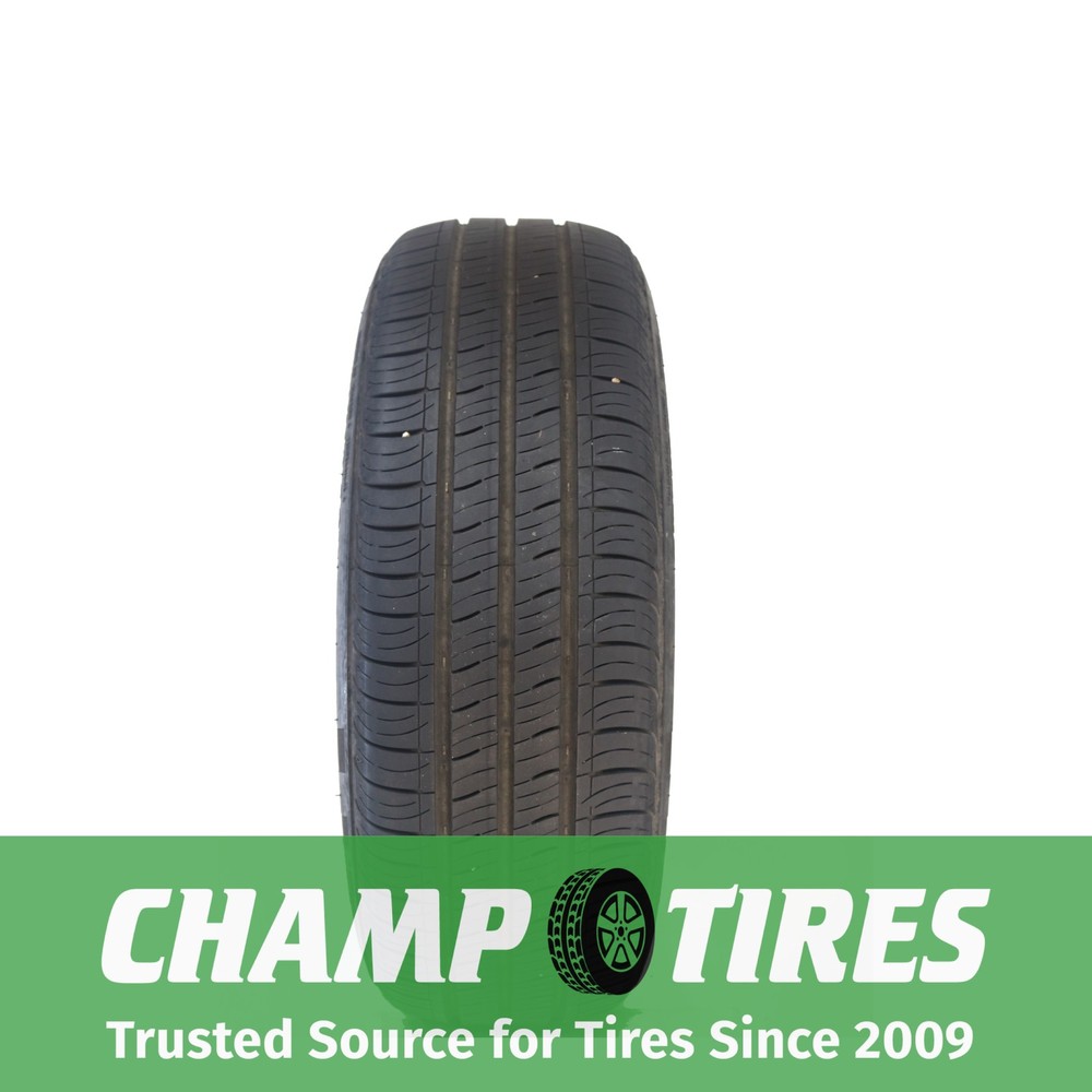 P205/60R16 Kumho Solus TA31 92 H Used 6/32nds