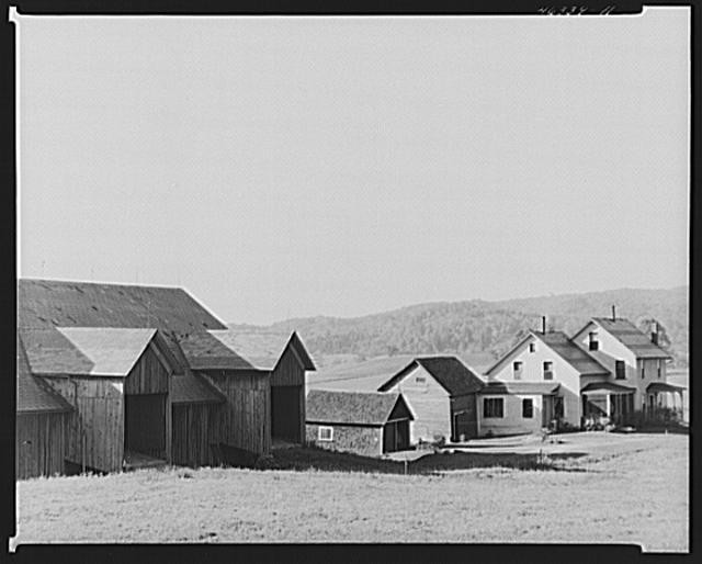 Photo:Burlington Vermont Enosburg Falls Vermont 1941 Farmhouses Along Road