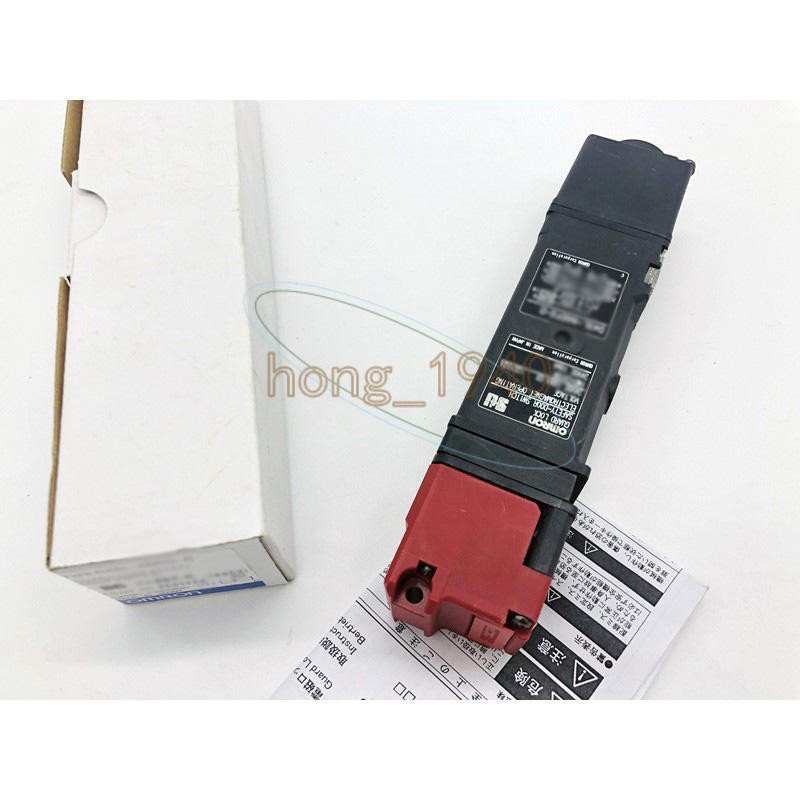 1PC New Omron D4SL-N4AFA Safety Door Switch