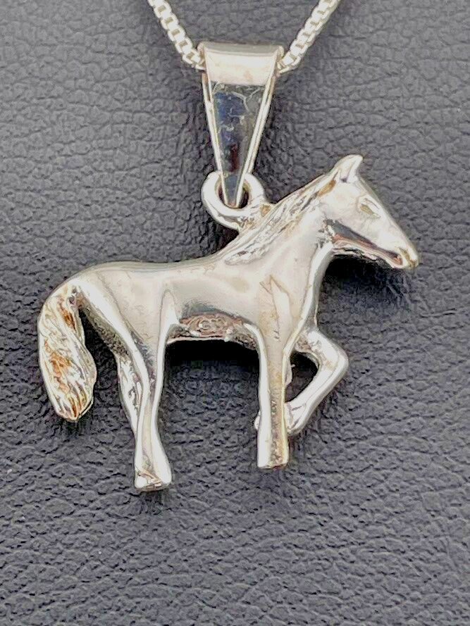 Su Thailand 925 Sterling Silver Horse Pony Necklace 18