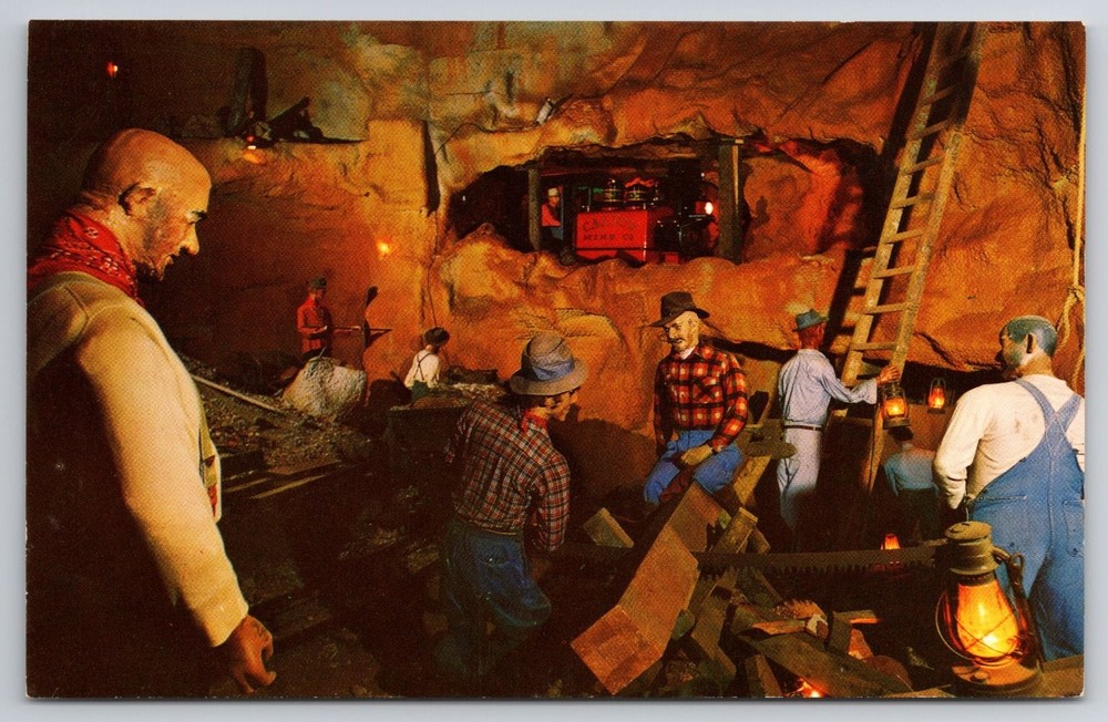 Knott's Berry Farm Postcard Calico Mine Train Ride Buena Park CA