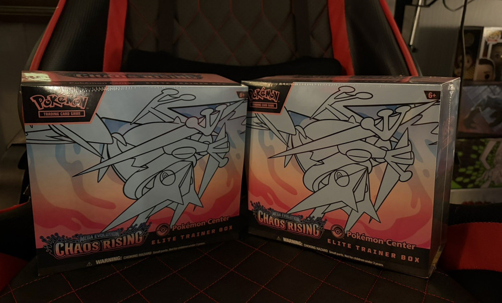 Pokemon Chaos Rising Pokemon Center ETB Elite Trainer Box IN HAND