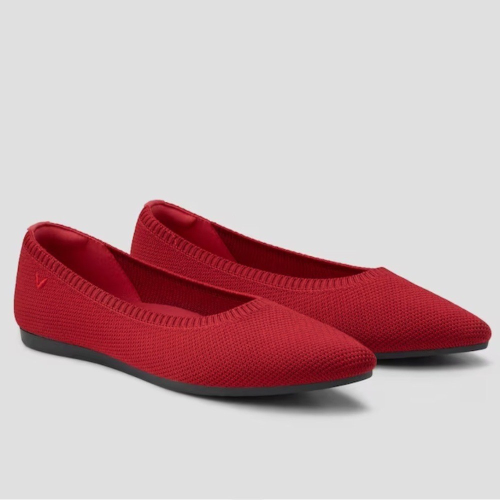 VIVAIA Lightweight Pointed-Ballet Flats - (Aria 5) Ruby Red Size 7.5 New in Box