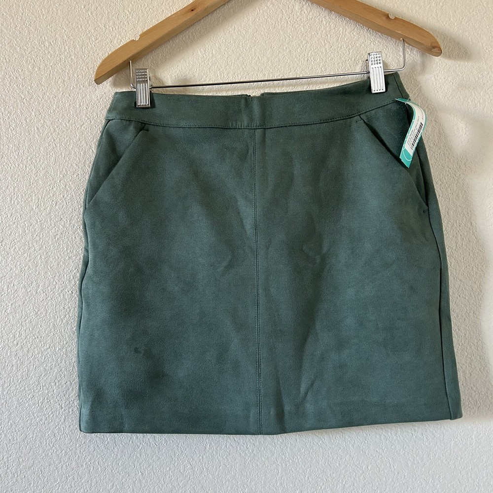 NWT Vero Moda Women's Small Green Faux Suede Mini Skirt w/ Pockets & Zipper