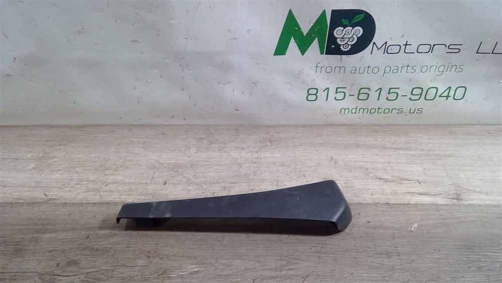 2017-2019 Chevy Tahoe Driver Side Front Seat Frame Cover Trim L0526423