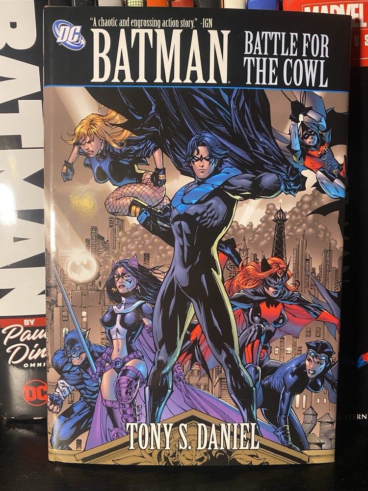 DC Comics Batman: Battle for the Cowl Hardcover Tony S. Daniel Sandu Florea