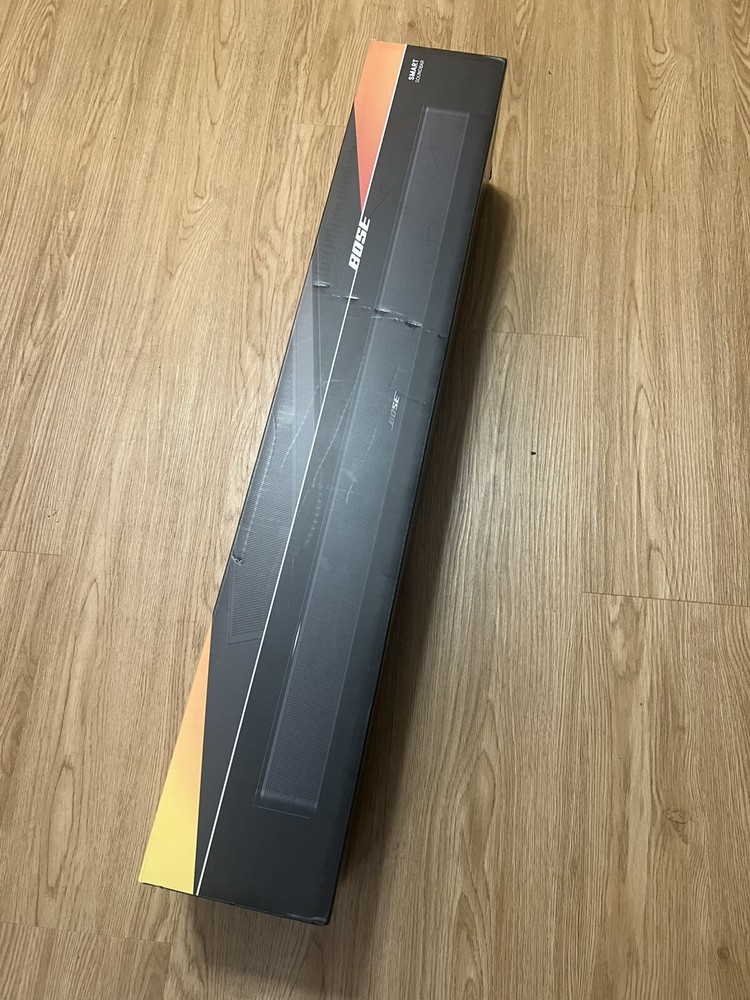 BOSE Dolby Atmos SMART SOUNDBAR ~ 892079-1100 New/open Box