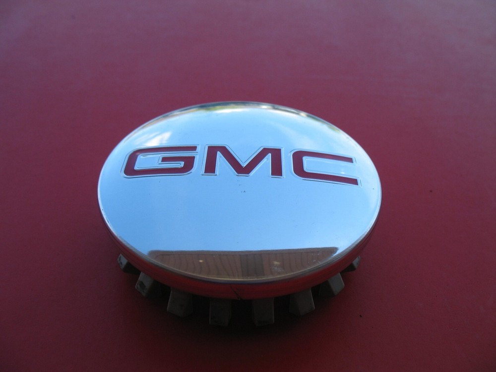 GMC Acadia Canyon OEM Wheel Hub Cap Center Cover Plug Used 5683-image
