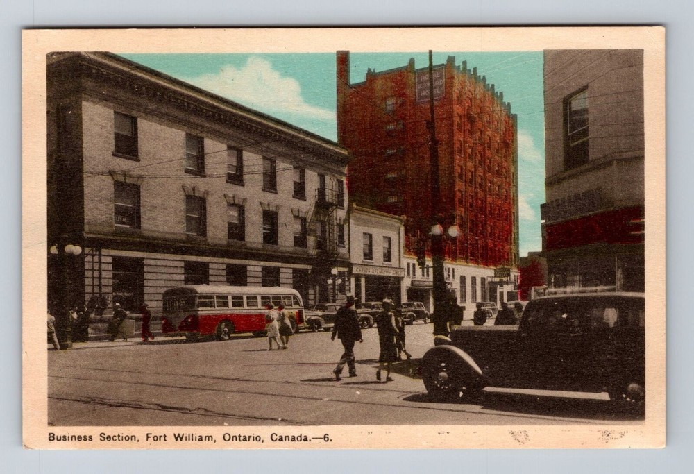 Fort William Canada, Business Section, Shoppers, Bus & Cars, Vintage Postcard