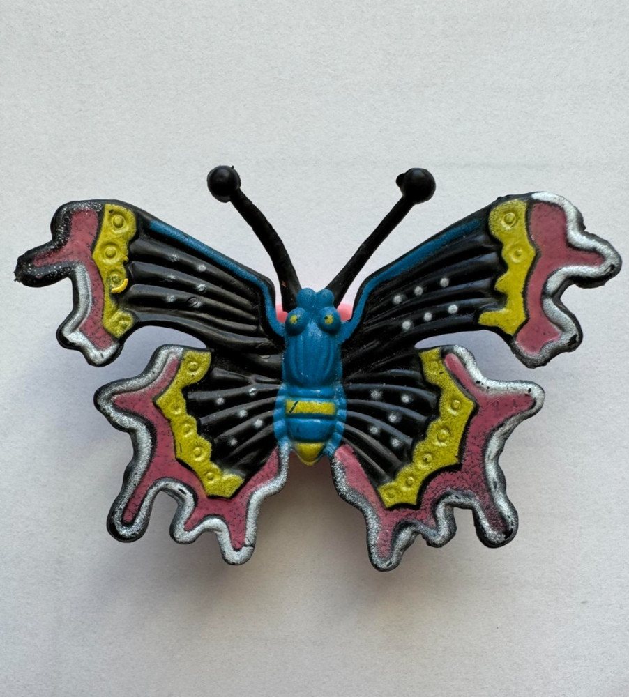 Butterfly 3D Magnet Refrigerator Magnetic Granncore Vintage Plastic
