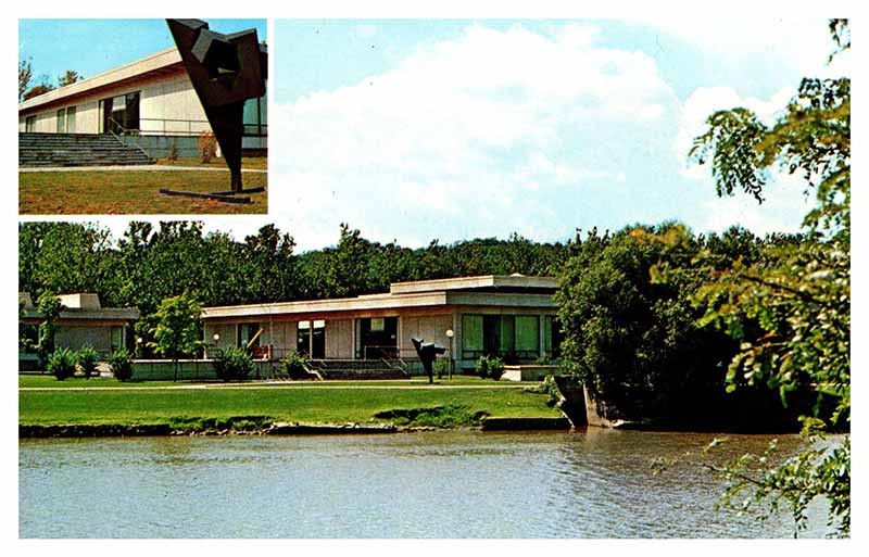 Postcard MUSEUM SCENE Iowa City Iowa IA m/09 AR5183