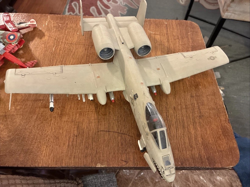 Built Plastic Models Est Scale 1/48 Wing Span 14” A-10 Thunderbolt Parts-Repair
