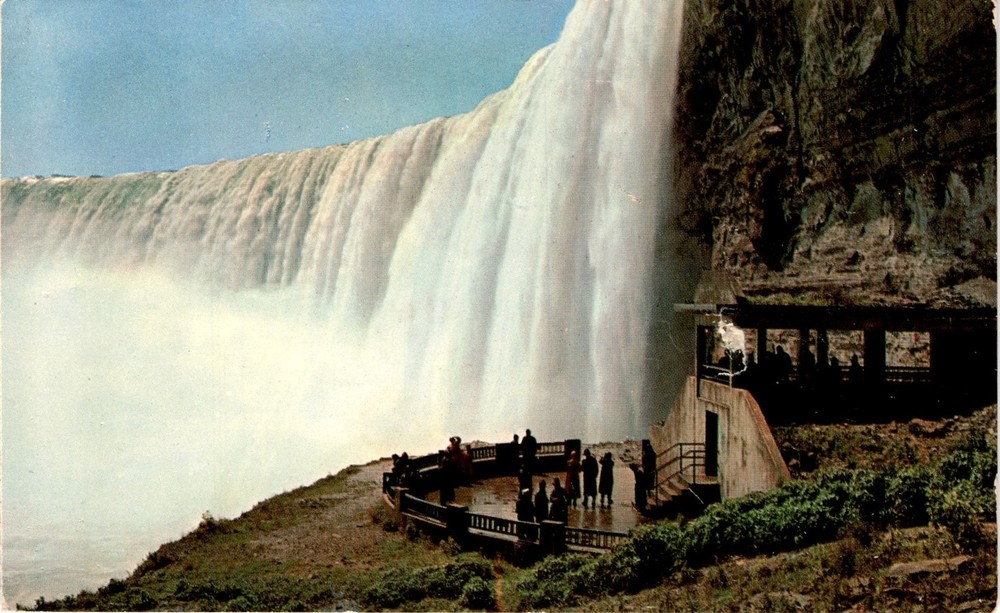 Niagara Falls, Ontario, Canada, Plaza, Horseshoe Falls, Observation Postcard