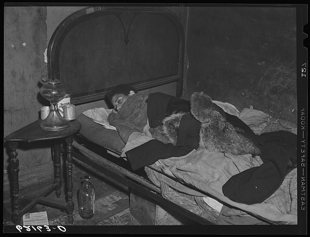 Aliquippa Pennsylvania 1941 Mother of Five Sick in Bed Depression Era