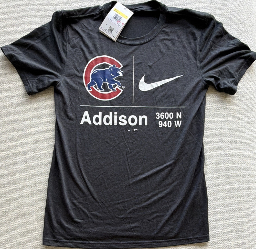 Chicago Cubs Nike Dri-FIT  Gray  T-Shirt Men’s Small; NWT