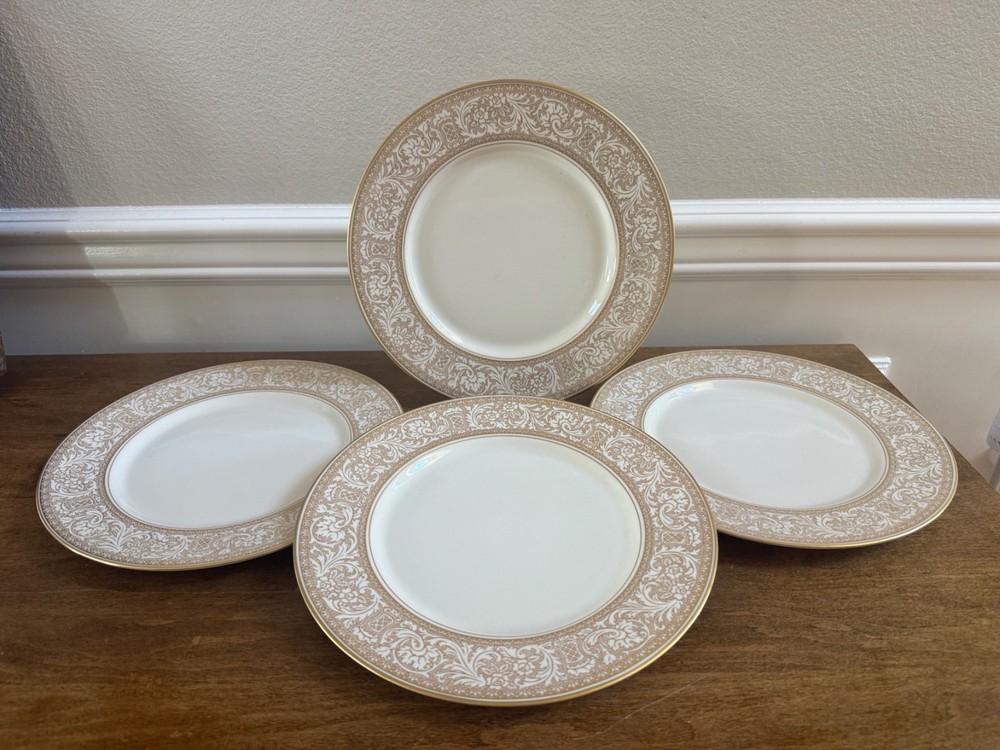 Set Of 4 Franciscan Masterpiece Renaissance Gold Dinner Plates 10.5