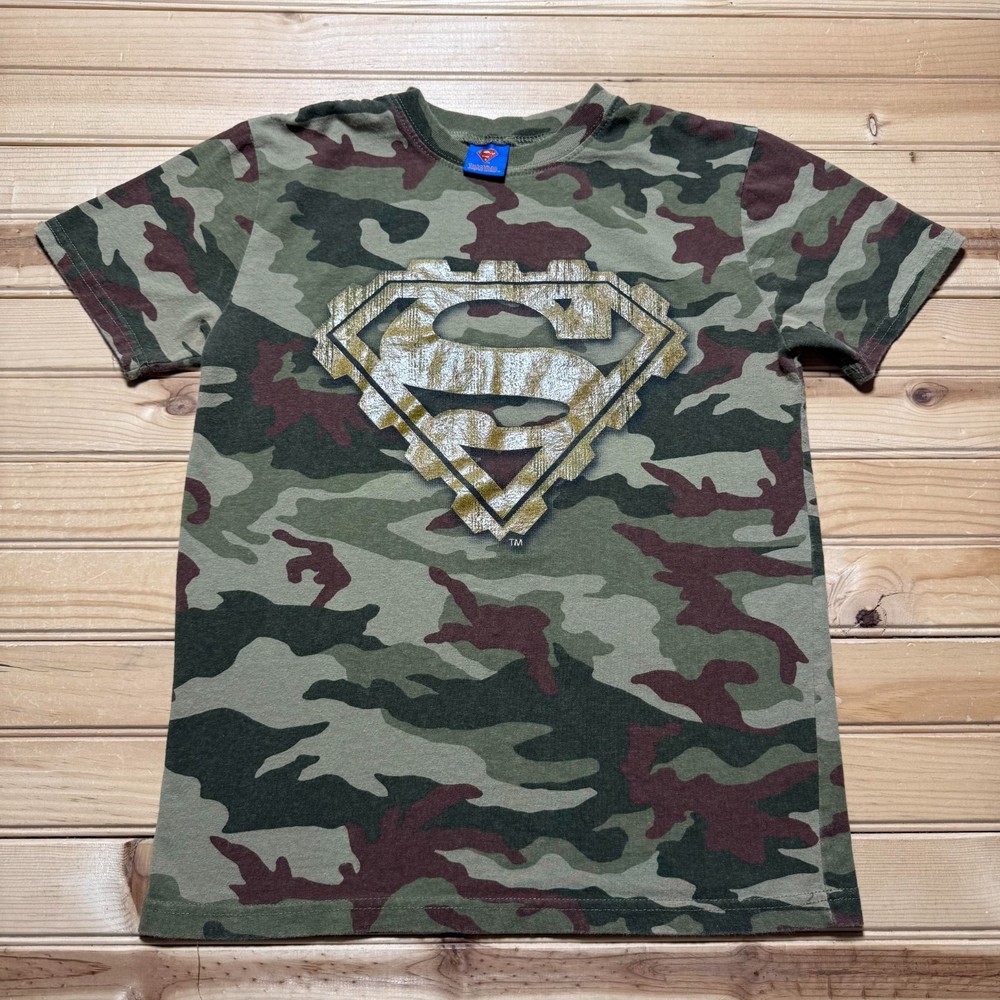 Vintage Y2K Superman Gold Logo DC Comics Camouflage T-Shirt Men's - Size Small