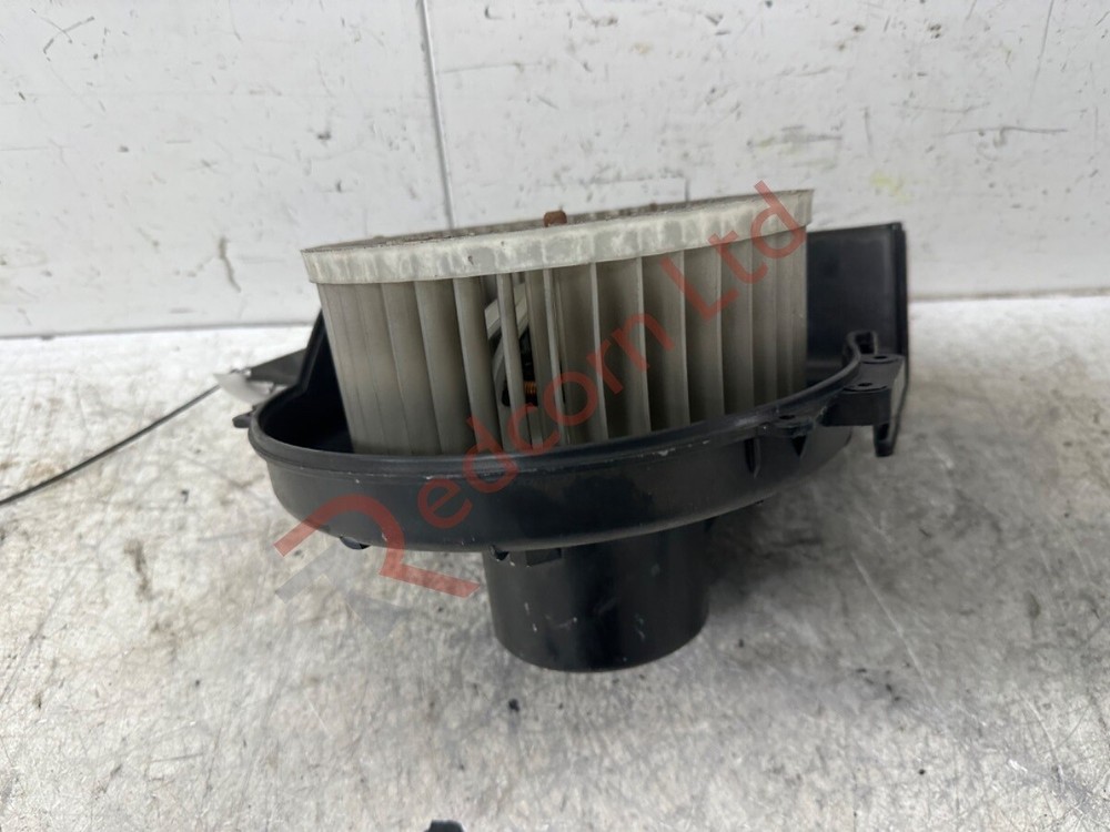 VOLKSWAGEN Polo 02-09 Heater Blower Motor Fan