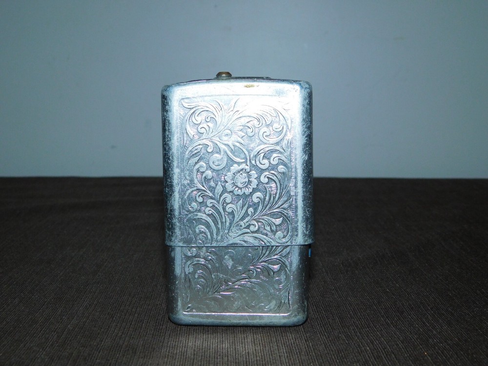 FUNDA DE CIGARRILLO DE METAL VINTAGE TOBACCO PARK IND FLOWER SCROLL