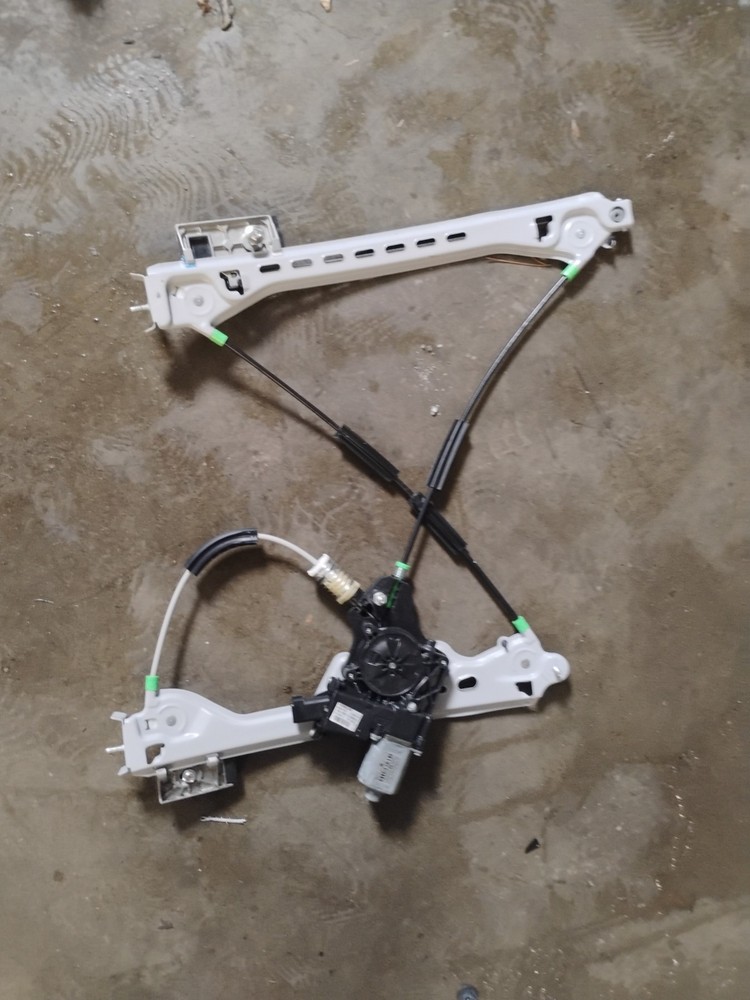 14-19 Chevrolet Corvette C7 Grandsport Left Window Regulator w/Motor OEM 17k