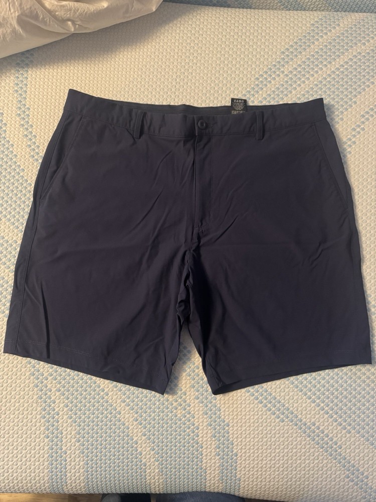 Greg Norman Men's Navy Blue Performance Golf Shorts Size 38