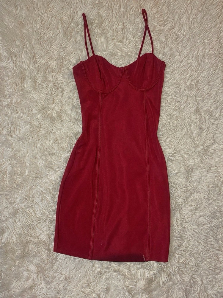 Charlotte Russe Burgundy Mini Dress Size Small Fitted Bodice Boning Bodycon