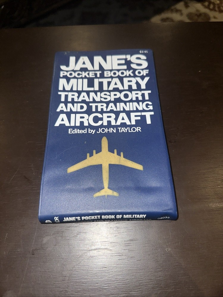 JANE'S POCKET BOOK OF MILITARY TRANSPORT AND TRAINING AIRCRAFT BY J. Taylor 1974
