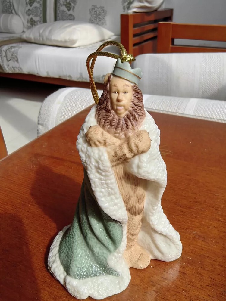 Lenox Wizard of Oz Cowardly Lion Ceramic Pendant Ornament Vintage Sculpture Rare