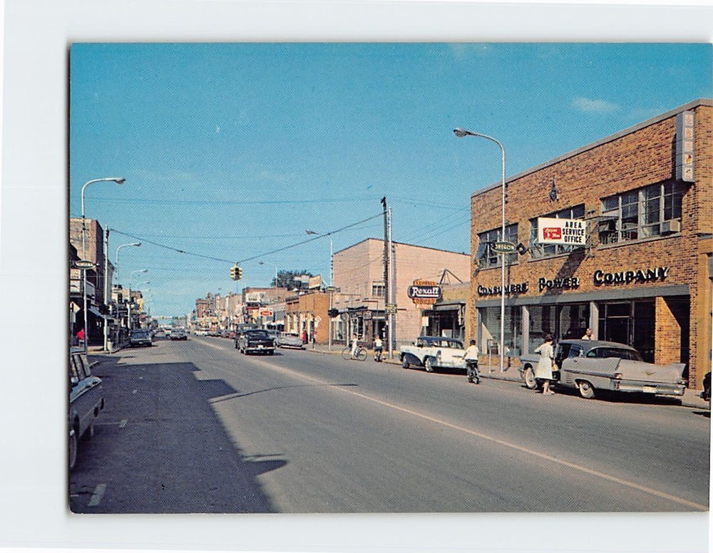 Postcard Main Street Cheboygan Michigan USA