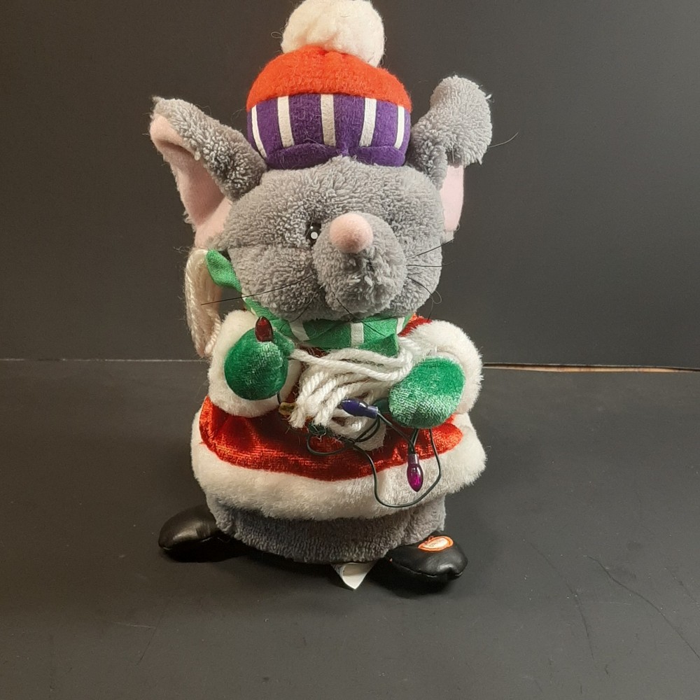 Gemmy Animated Plush Christmas Mouse Sings Dances Lights Up Dances Let It Snow