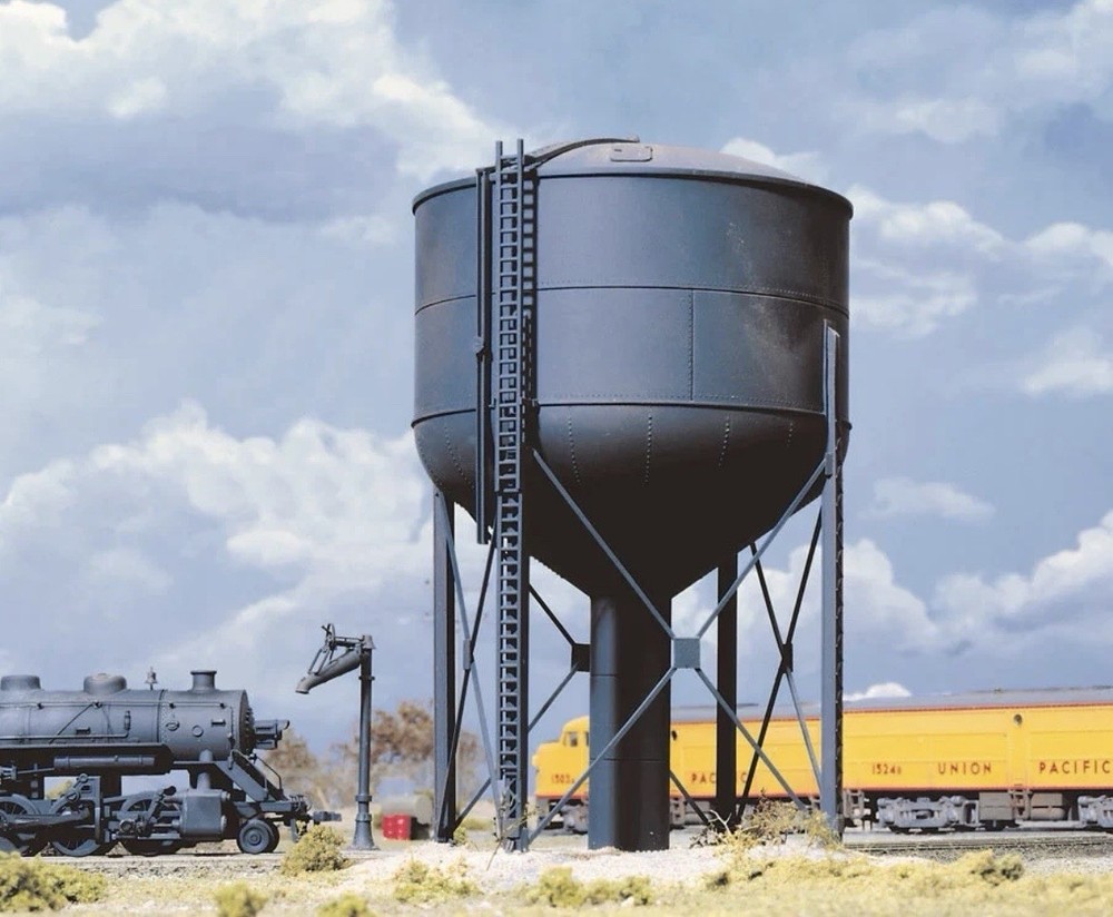 Walthers Cornerstone HO Scale Kit 933-3043 Steel Water Tank LNIB